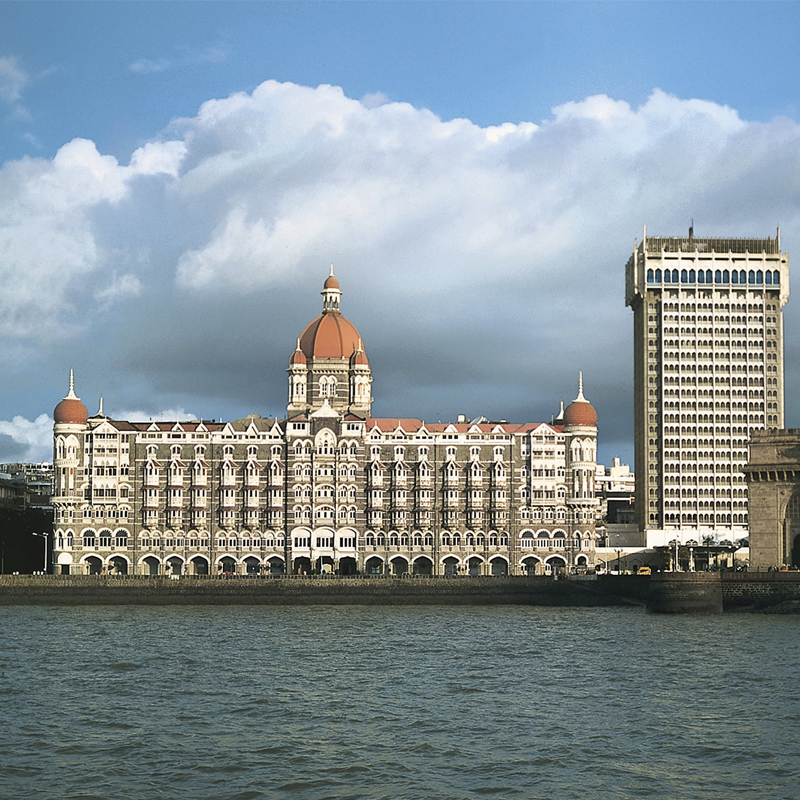 Golden triangle tour with Mumbai